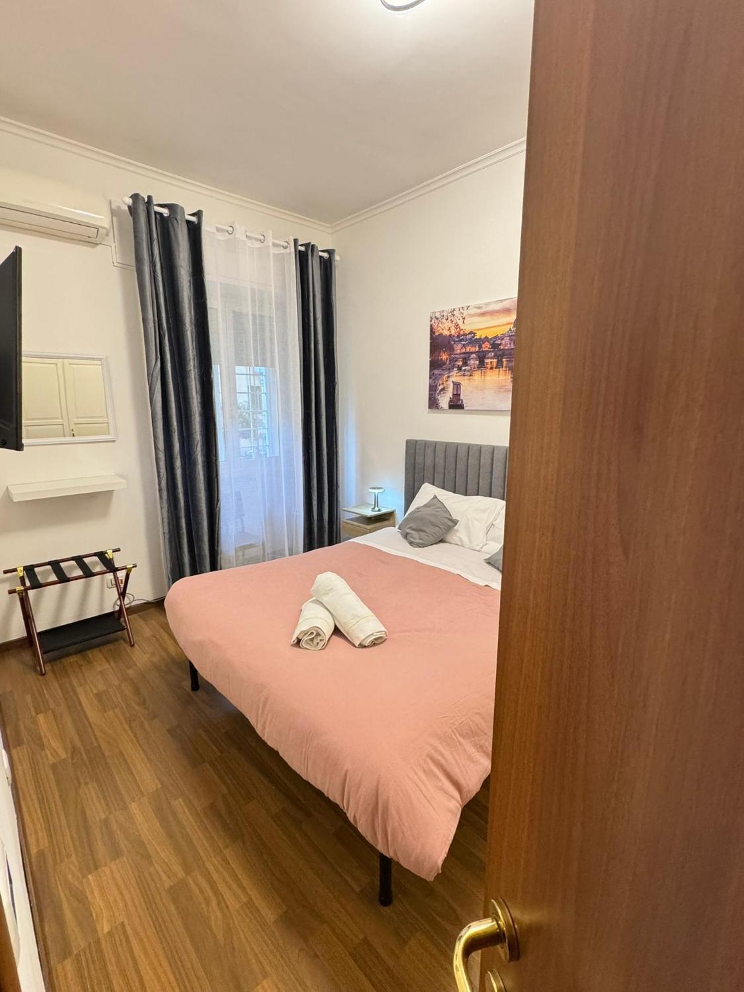 Fatata Near Metro Jonio Apartamento Roma